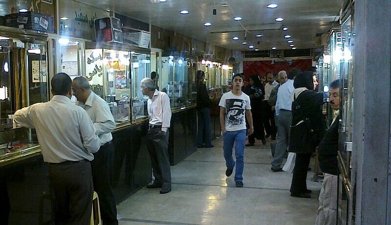 زلزله در بازارها/ قیمت طلا، دلار و خودرو سقوط کرد