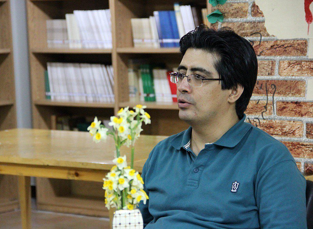 فعلا استفاده از آثار حاضر و آماده خارجی تقریبا مجانی است/ امیدوارم جشنواره کتاب کودک و نوجوان به یک ضرورت قطعی تبدیل شود