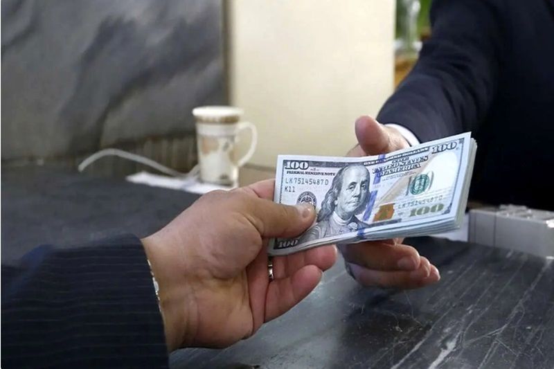 اختلاف قیمت ارز دولتی و آزاد؛ تفاوت ۳۰ درصدی دلار و یورو