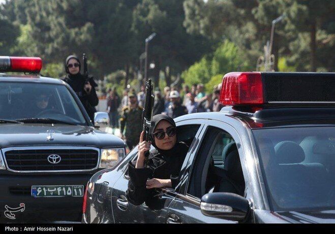 تصاویری جالب از زنان پلیس در رژه امروز نیروهای مسلح