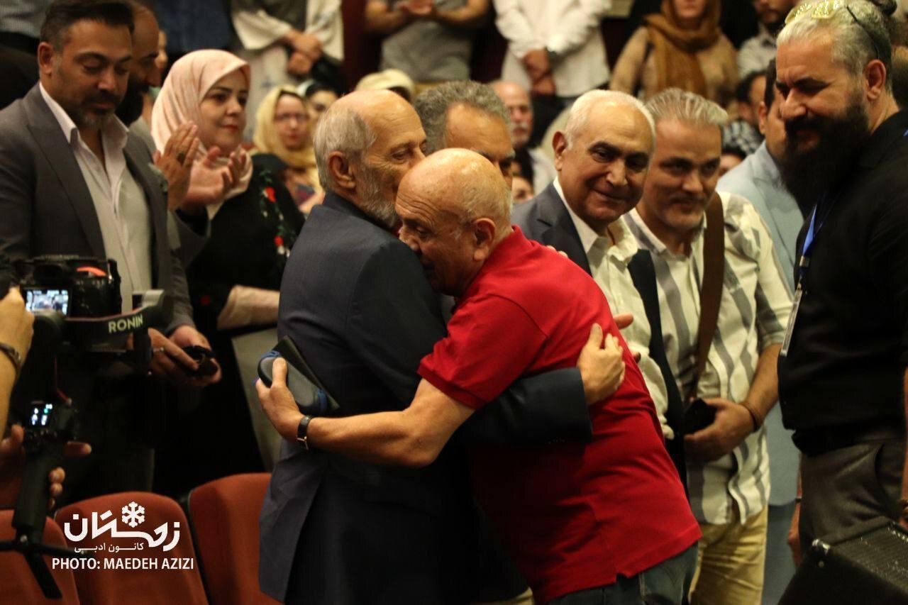 بزرگداشت امپراطور دوبله ایران