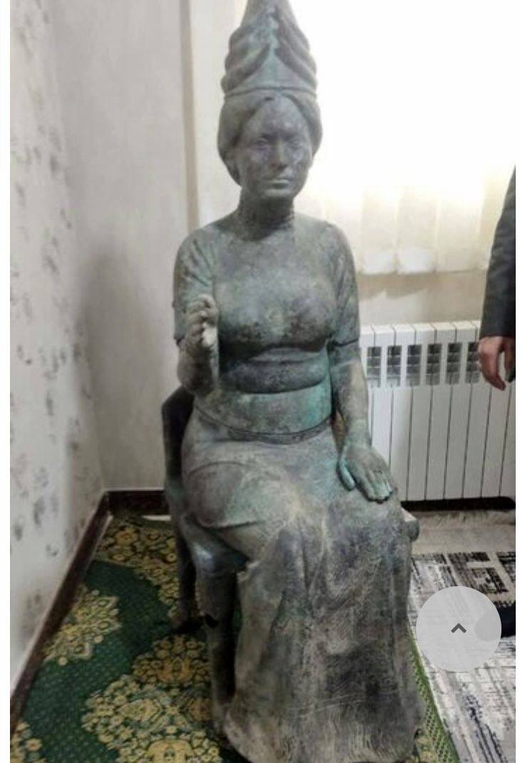 مجسمه ۲۰۰۰ ساله تقلبی از آب درآمد