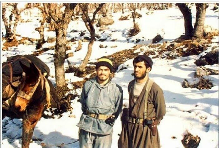 ببینید: احمدی نژاد و جلیلی در جبهه