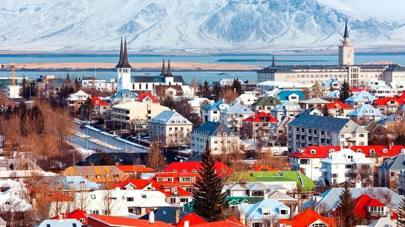 در کدام کشورهای اروپایی بیش از آمریکا حقوق می‌گیرید؟