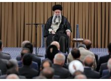 بار سنگین حمایت رهبری، روی دوش پزشکیان/ ترمز حاشیه‌سازان و سهم‌خواهان کشیده خواهد شد