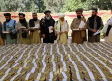 طالبان یک میلیارد افغانی را آتش زد