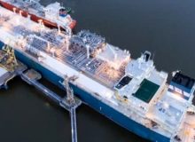 غرب تلاش می‌کند تا با معاملات LNG نفوذ خود را در مرکز انرژی خاورمیانه بازسازی کند