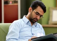 آذری‌جهرمی: ممنوعیت واردات آیفون در دولت چهاردهم بازنگری می‌شود