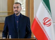 کنایه جالب همراه وزیر امورخارجه در نیویورک به یک خبرنگار/ ویدئو
