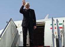 عارف عازم قطر شد