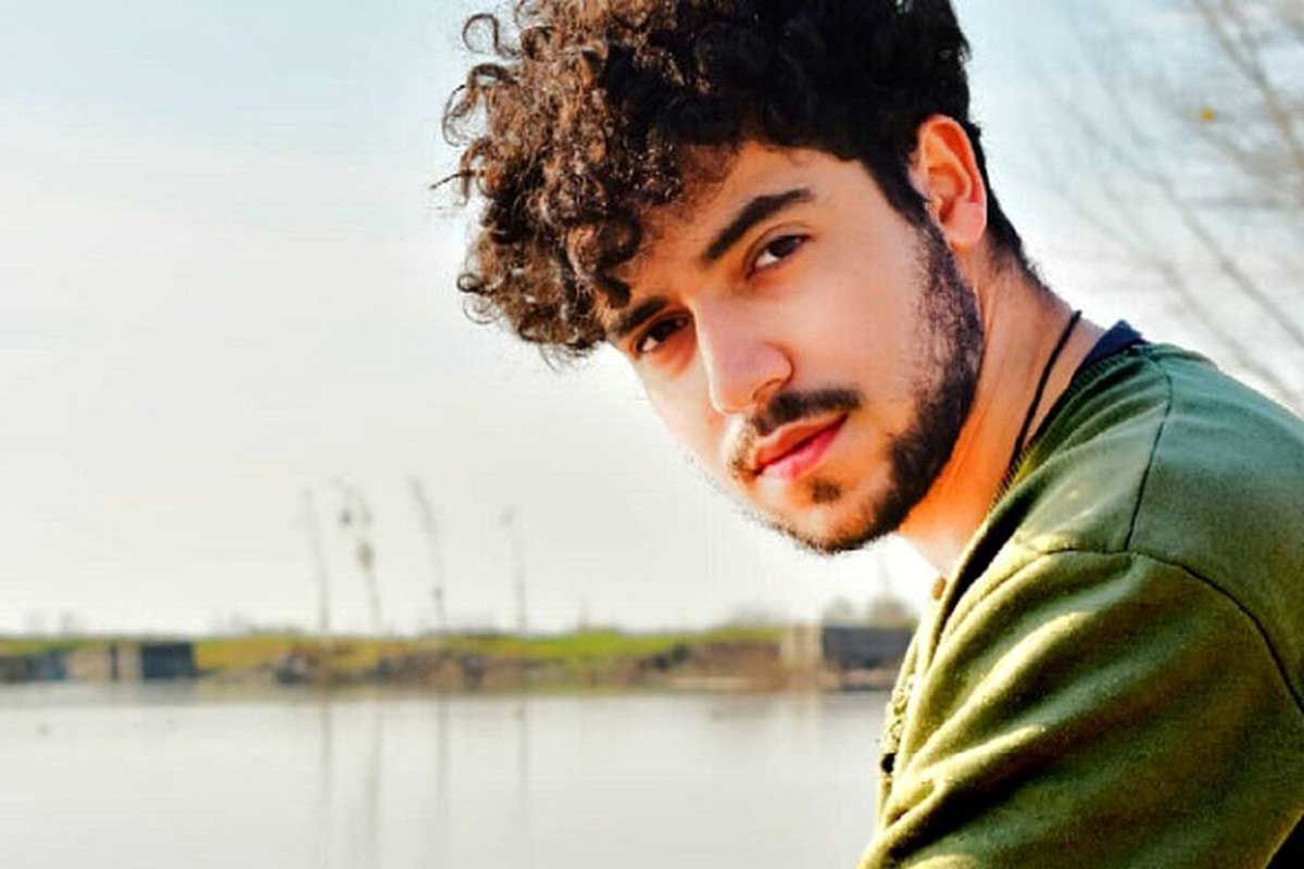 اعتراض عباس عبدی به صدور حکم زندان برای شروین حاجیپور/ اعتماد از بین برود بازدارندگی احکام از بین میرود