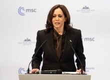 «کامالا هریس» معاون خود را انتخاب کرد