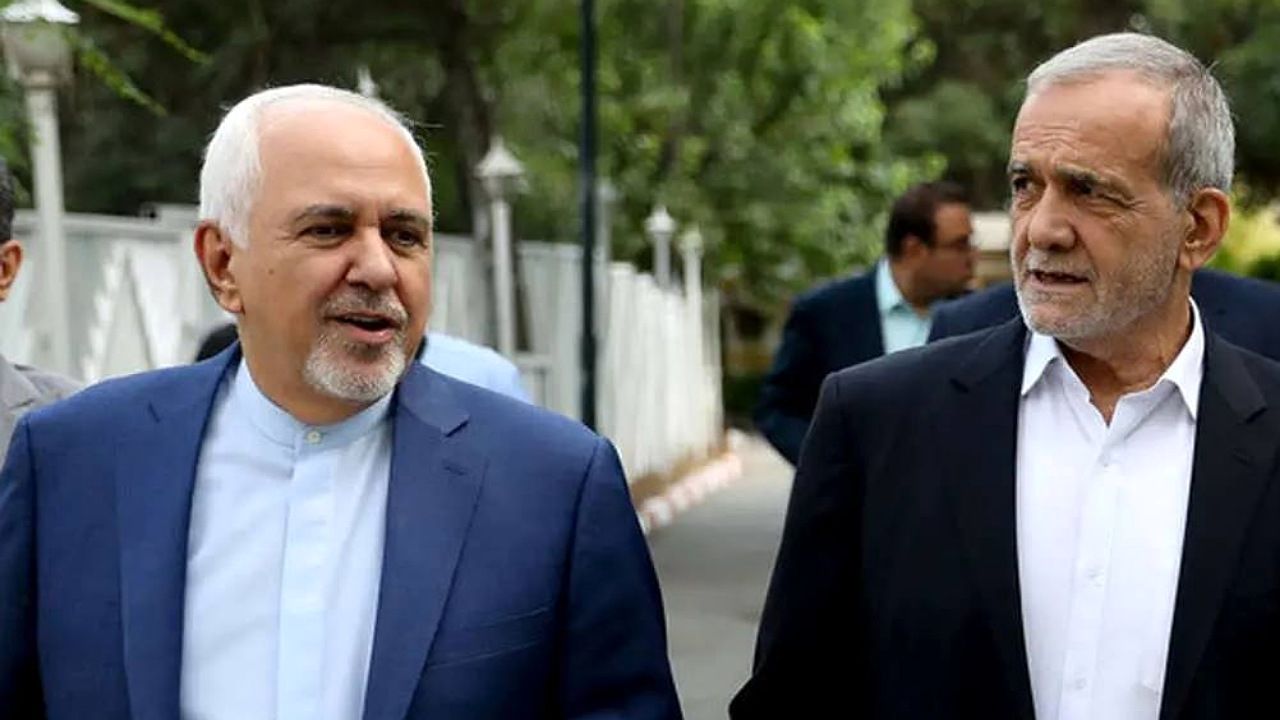 پیام جدید ظریف درباره انصرافش از حضور در دولت/ پزشکیان را تنها نگذارید/ برای جلوگیری از هرگونه شائبه یا بهانه برای کارشکنی در کار دولت دکتر پزشکیان عزیز، هفته گذشته انصراف داده بودم/ با تمام توان از دانشگاه برای ایران در خدمت شما و ایشان خواهم بود