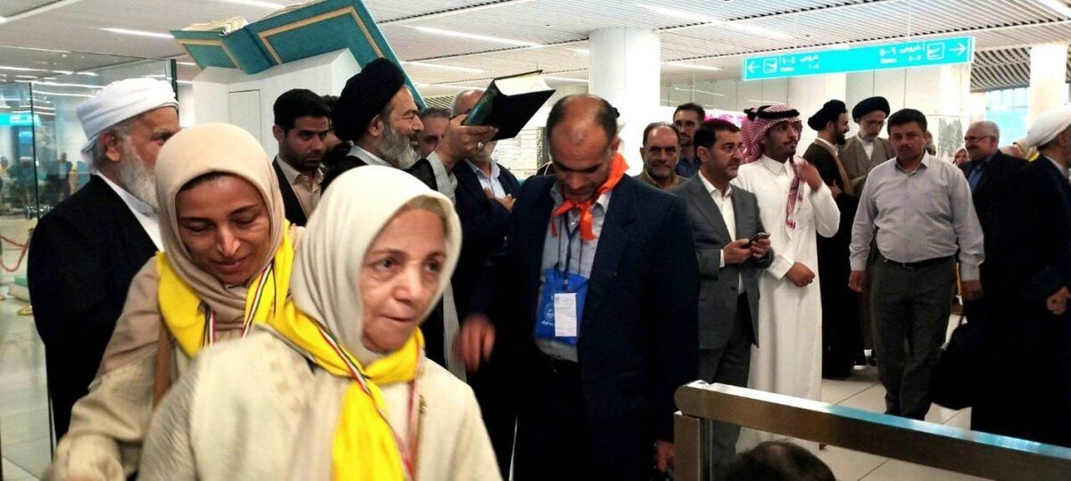 نخستین کاروان عمره‌گزاران ایرانی پس از ۹ سال انتظار عازم سرزمین وحی شد