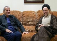 سید محمد خاتمی: همه کمک کنیم که رئیس‌جمهور موفق به برآوردن خواست ملت شود/ دولت وفاق ملى خوب است، ولی ۵۰ درصدی که در انتخابات شرکت نکردند و چندین میلیون نفری که عمدتاً از ترس رقیب رأى دادند، باید در امر وفاق موردِ نظرِ جدّی باشند