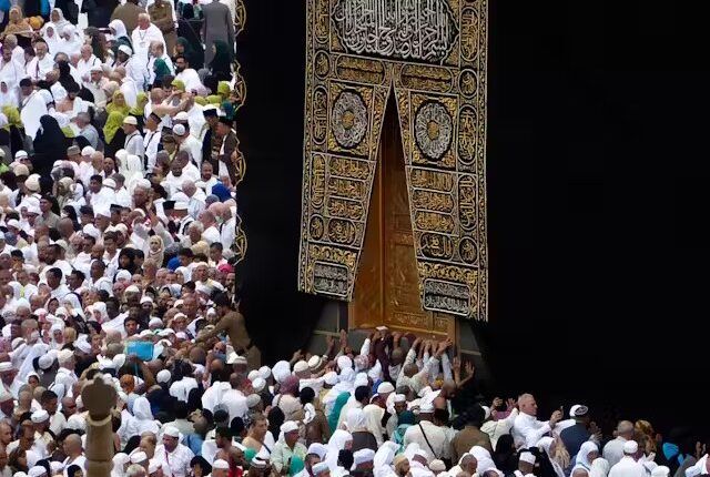 اختلاف‌ بر سر قیمت سفر عمره/ مشکل از عربستان است یا ایران؟