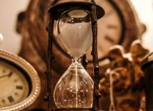 چرا با افزایش سن احساس می‌کنیم که زمان نیز سریع‌تر می‌گذرد؟