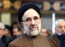 عباس عبدی خطاب به محمد خاتمی: وفاق مقدمه و شرط لازم رفع حصر است و نه برعکس