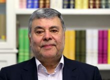 رایزنی های پزشکیان برای بازگشت ظریف به دولت جوانمردانه بود/ اقدامات تندروها موثر واقع نمی‌شود