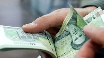 کارمندان و بازنشستگان دولت امسال چقدر عیدی می‌گیرند؟