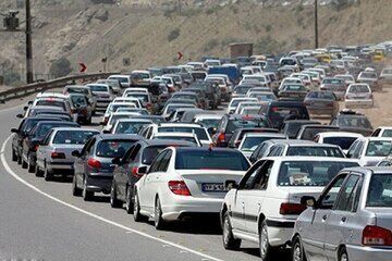 ترافیک سنگین در محورهای چالوس، هراز و آزادراه تهران – شمال