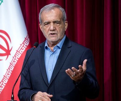 پزشکیان: کارهای بزرگی باید انجام دهیم اما باید مردم را با خود همراه کنیم/ باید در خیلی از قسمت ها جراحی هایی داشته باشیم تا بتوانیم کشور را از این وضعیت بیرون ببریم/ رضایت مردم اصل است و باید با آنها صحبت کرد/ به هر قیمتی هر کاری را نمیکنیم