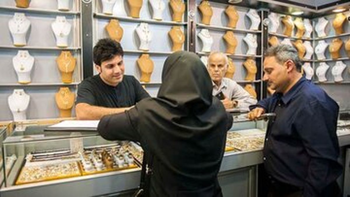 چرا قیمت ها در یک بازار نیمه تعطیل صعودی شد؟