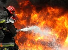 آتش‌سوزی مهیب در پاساژ آزادی تبریز/ آتش‌نشانان از سرایت آتش جلوگیری کردند
