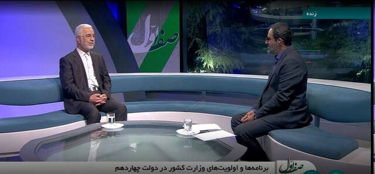 وزیر کشور: بدون هیجان، مسئله مهاجران را ساماندهی میکنیم