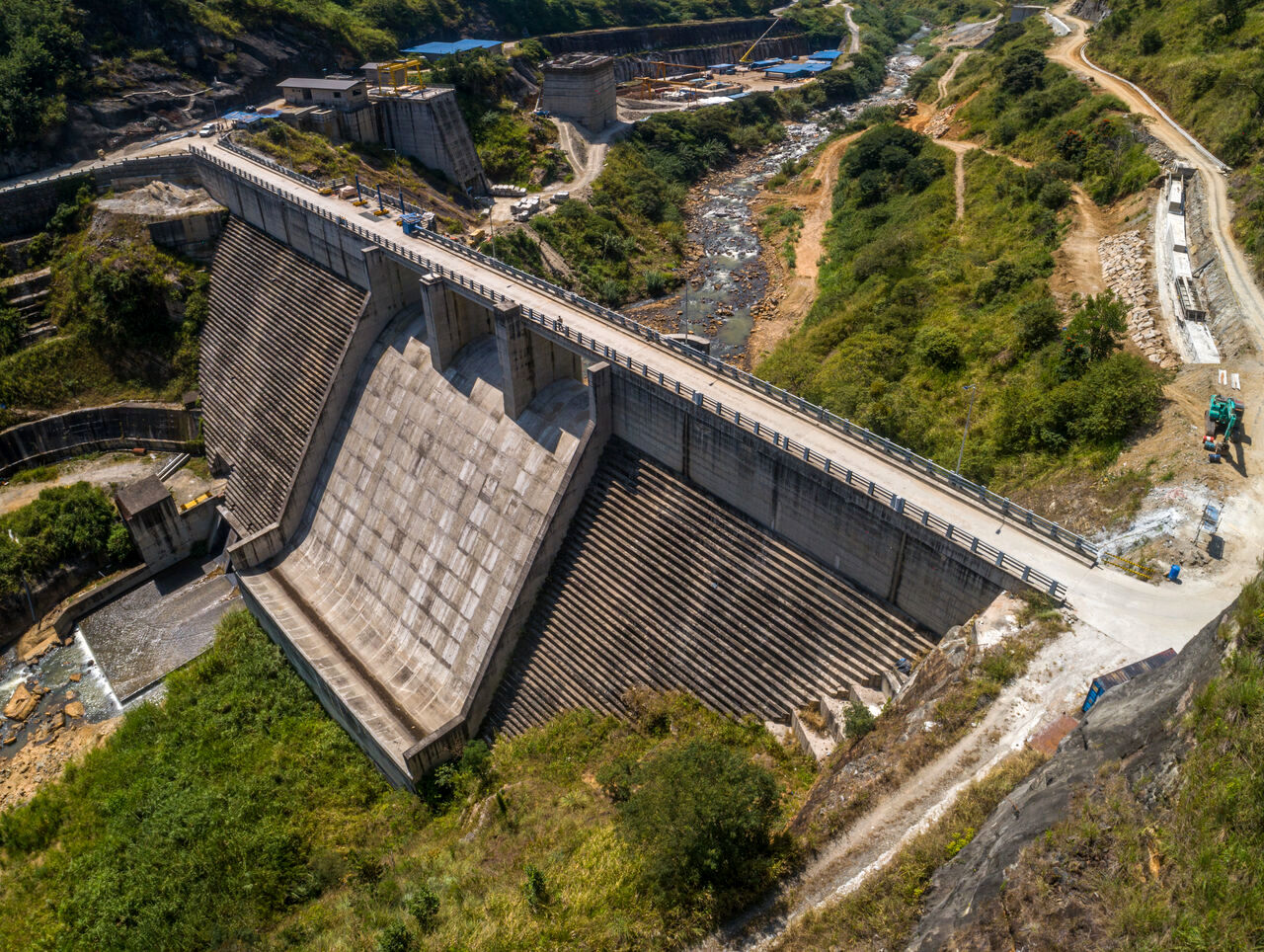 اوج دانش و توانمندی صنعتگران ایرانی در بهره‌برداری از پروژه اومااویا سریلانکا