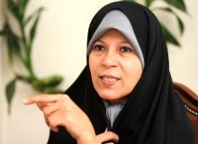 واکنش زیدآبادی به نامه فائزه هاشمی از وضعیت داخل زندان/ او باید منتظر تندترین حمله‌های لفظی از هر سو علیه خودش باشد/ شجاعت اخلاقی و سیاسی هاشمی که “صدای بی‌صدایان واقعی” شده است، نزد خداوند بی‌اجر نخواهد ماند