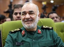سردار سلامی: دشمن به‌زودی طعم دردناک انتقام را خواهد چشید