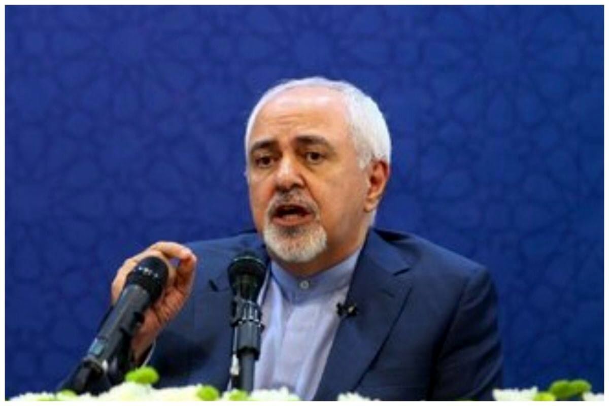 ظریف: سه سال است که از ایران خارج نشده‌ام