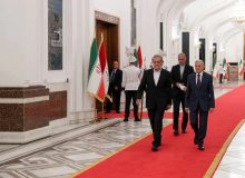 با افتخار پزشکیان را یک سیاستمدار کُرد می‌دانیم