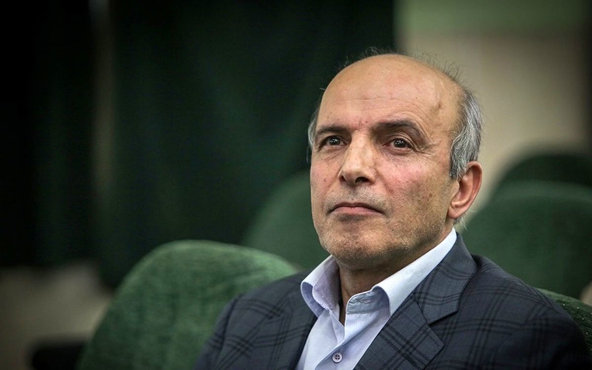 با اخراج اساتید،  بی‌سوادها را عضو هیئت علمی دانشگاه کردند