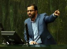 نماینده بروجرد در تذکری به پزشکیان: انقلاب اسلامی صادر شد، دیر آمدی برادر!/ امروز بحث از بی‌حجابی فراتر رفته و به سمت برهنگی رفته، ما نباید حجاب را قربانی بازی‌های سیاسی کنیم