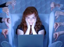 ۵ دلیل هراس از انتقاد و راه مقابله با آن