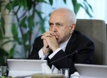 ظریف در دفاع از پزشکیان: او در طرف درست تاریخ ایستاده است