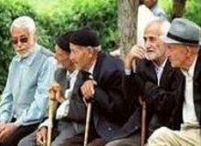 «بازنشستگان مقابل پاستور» از نمایی نزدیک/ مطالبات چیست؟