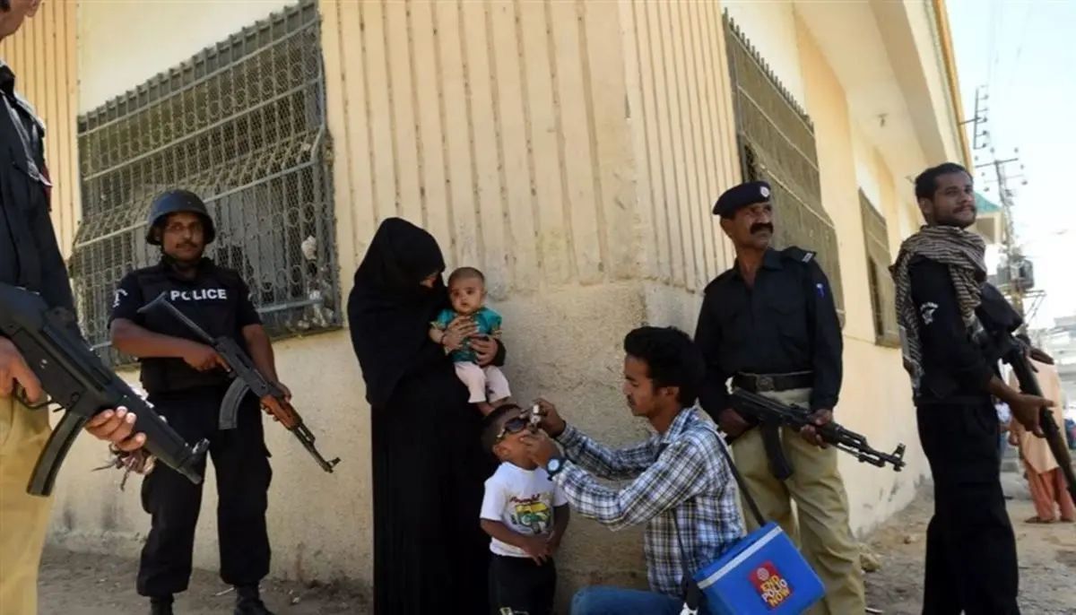 طالبان پاکستان ماموران واکسیناسیون فلج اطفال را کشتند