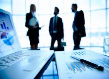 وکیل متخصص در ثبت شرکت و امور تجاری