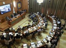 تنش در شورای شهر تهران؛ تعدادی از اعضای شورا هنگام سخنرانی شهردار ، جلسه را ترک کردند