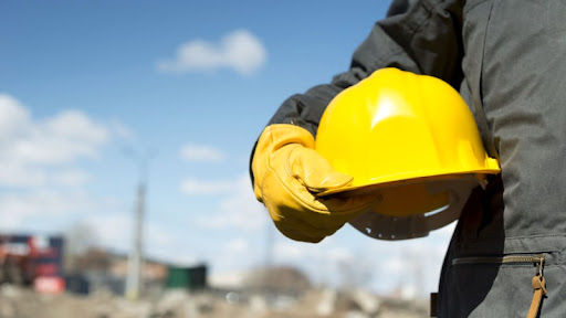 جانباختن ۲۱۱۵ نفر در حوادث محیطهای کاری/ ۹۸۳ کارگر قربانی سقوط از بلندی