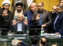 دکمه تصویب قانون عفاف و حجاب زیر دست کیست؟!