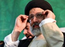 تفسیر یک اصلاح‌طلب از سخنان رئیسی درباره «تحریم ناپذیری» ایران: یعنی روی دولت حساب باز نکنید! / مردم گرفتار گرانی‌اند، دولت در فکر مبارزه با بی‌حجابی!