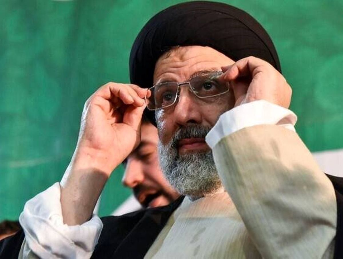 تفسیر یک اصلاح‌طلب از سخنان رئیسی درباره «تحریم ناپذیری» ایران: یعنی روی دولت حساب باز نکنید! / مردم گرفتار گرانی‌اند، دولت در فکر مبارزه با بی‌حجابی!