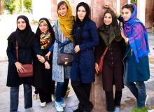 امروز حکومت به پوششی از زنان رضایت می‌دهد که ۲۰ سال پیش آن را کفر ابلیس می‌دانست