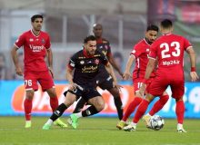 چرا شانس قهرمانی پرسپولیس بیشتر از استقلال است؟