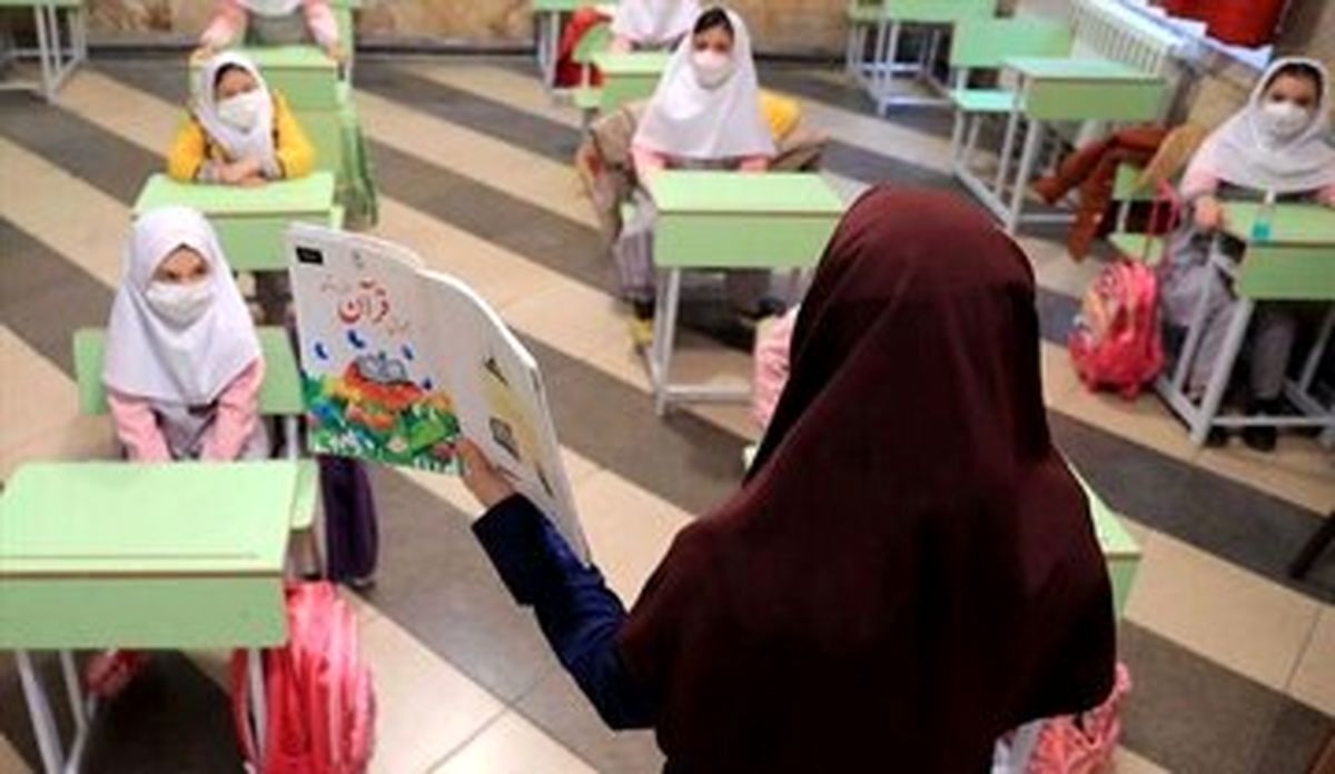 معلمان آزاد با این شرایط می‌توانند در مدارس غیردولتی درس بدهند
