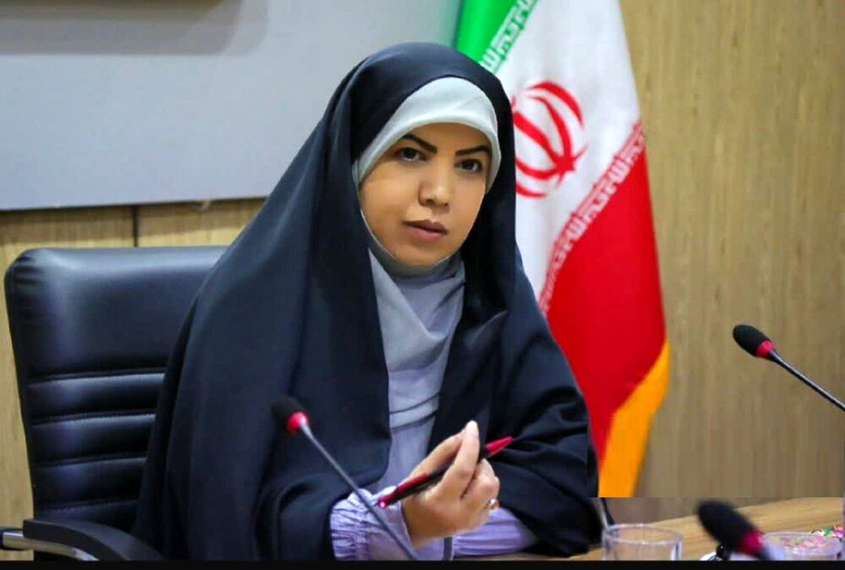 دزدان سرگردنه زیادی در مصادر قدرت قرار گرفته‌اند/ مافیا‌های خودرو و مسکن و دارو و دلار و طلا را به جان مردم انداخته اند/ دیگر چه می‌خواهند بر سر این انقلاب بیاورند، حجاب را به قربانگاه مصلحت اندیشی خود برده اند